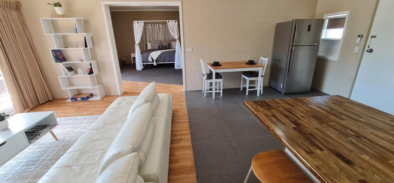 Comfort Inn & Suites King Avenue Sale Εξωτερικό φωτογραφία