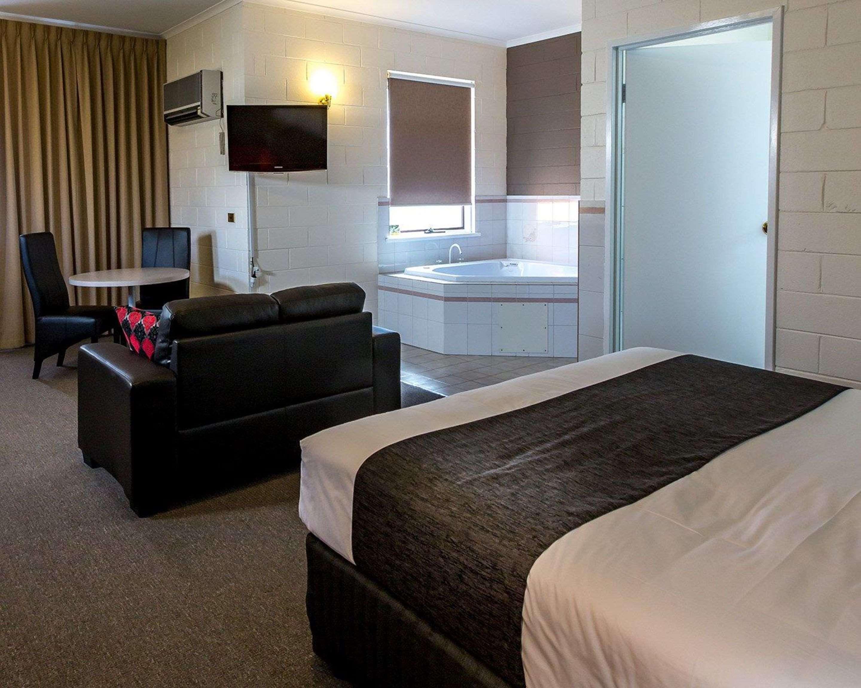Comfort Inn & Suites King Avenue Sale Εξωτερικό φωτογραφία
