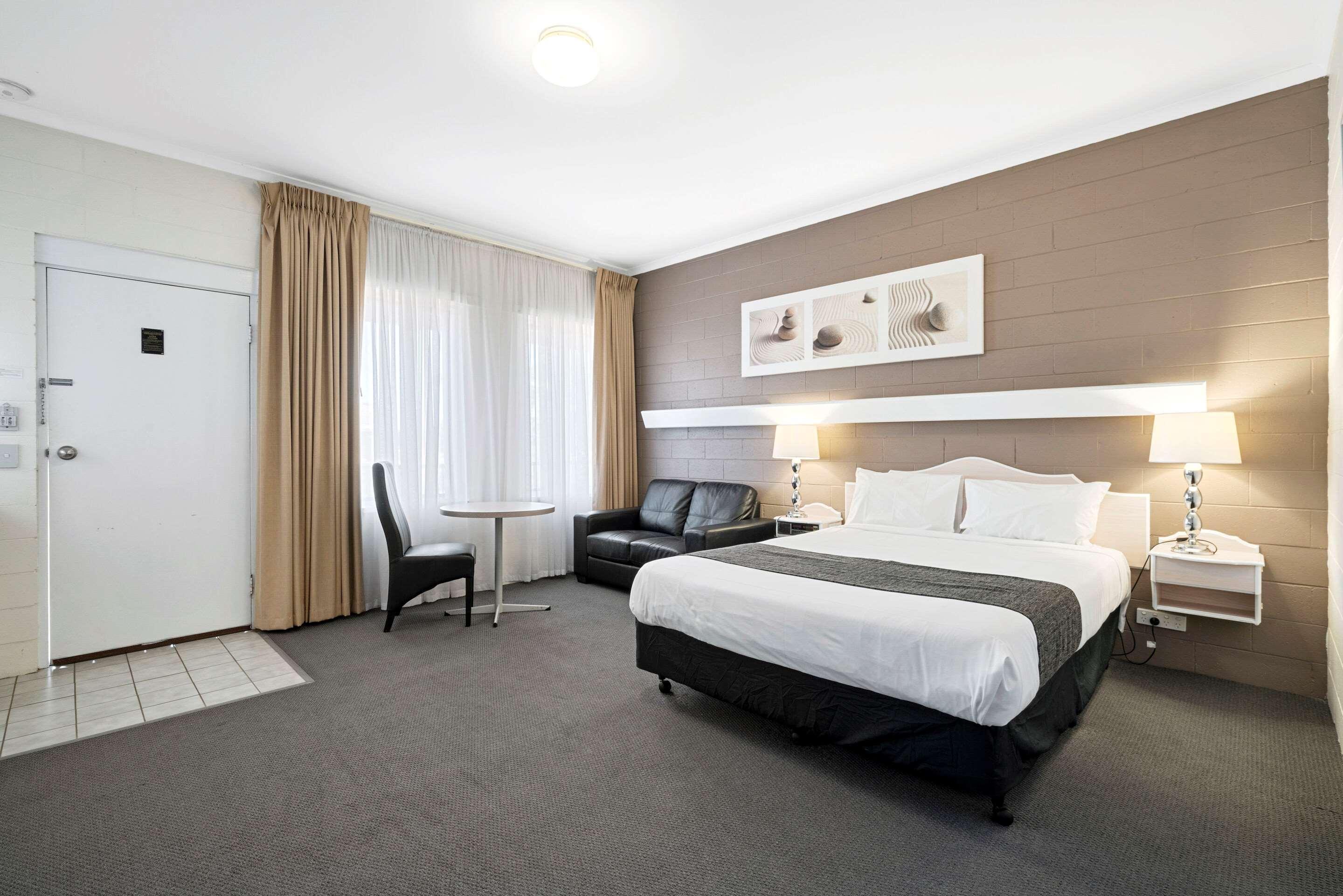 Comfort Inn & Suites King Avenue Sale Εξωτερικό φωτογραφία