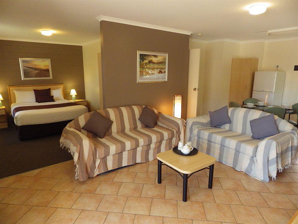 Comfort Inn & Suites King Avenue Sale Εξωτερικό φωτογραφία