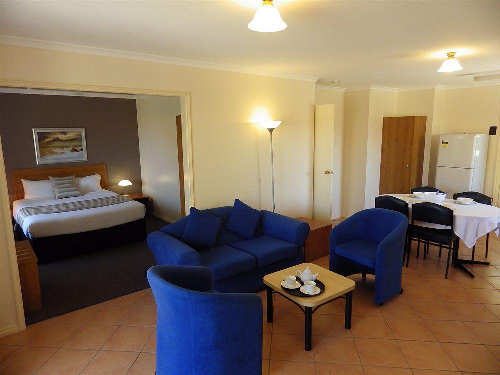 Comfort Inn & Suites King Avenue Sale Εξωτερικό φωτογραφία